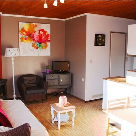 Chalet Des Coucous Waulsort Exterior foto